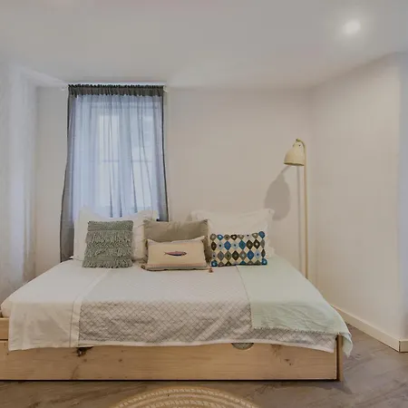 דירה Casa Com Alma Portuguesa @ Alfama ליסבון